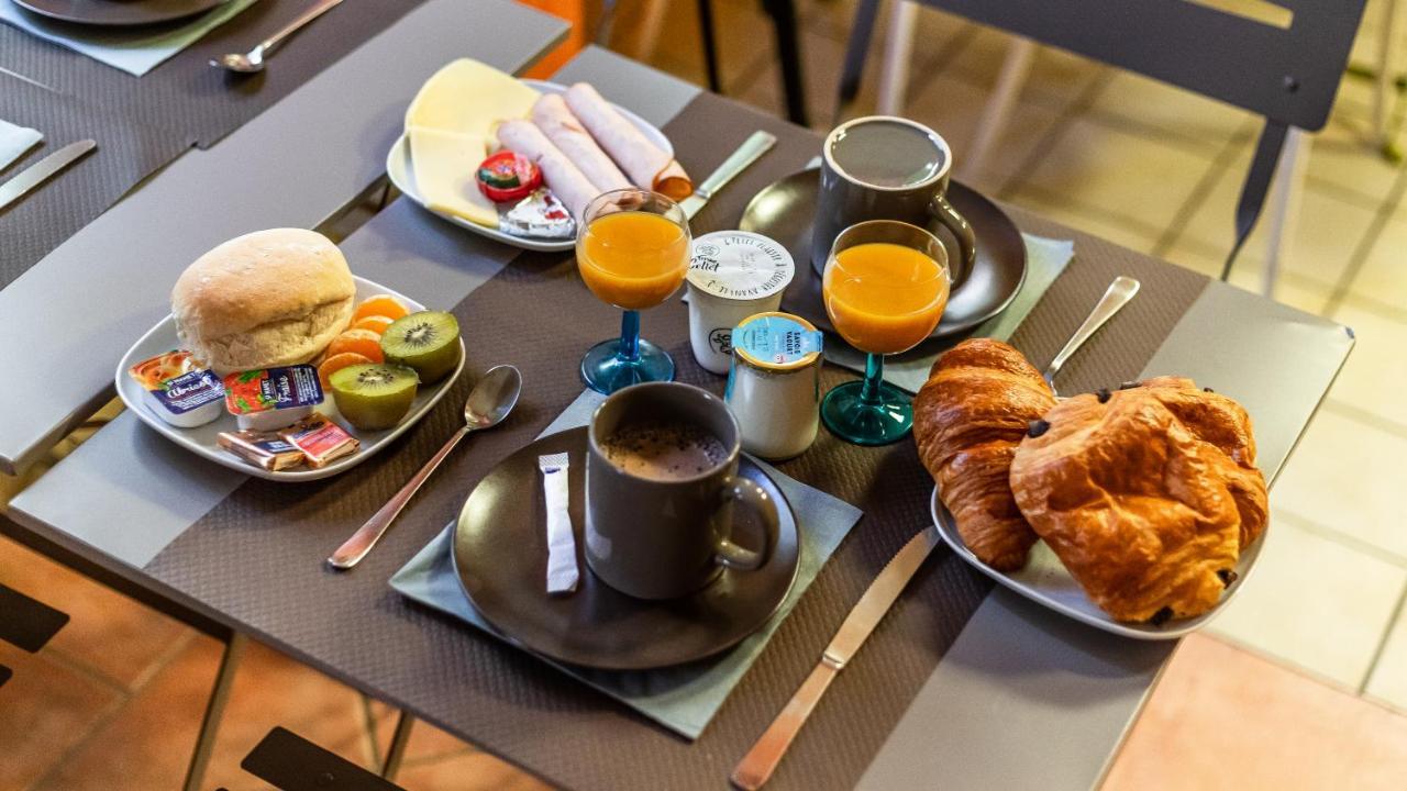 Hotel Furania Saint-Etienne  Buitenkant foto