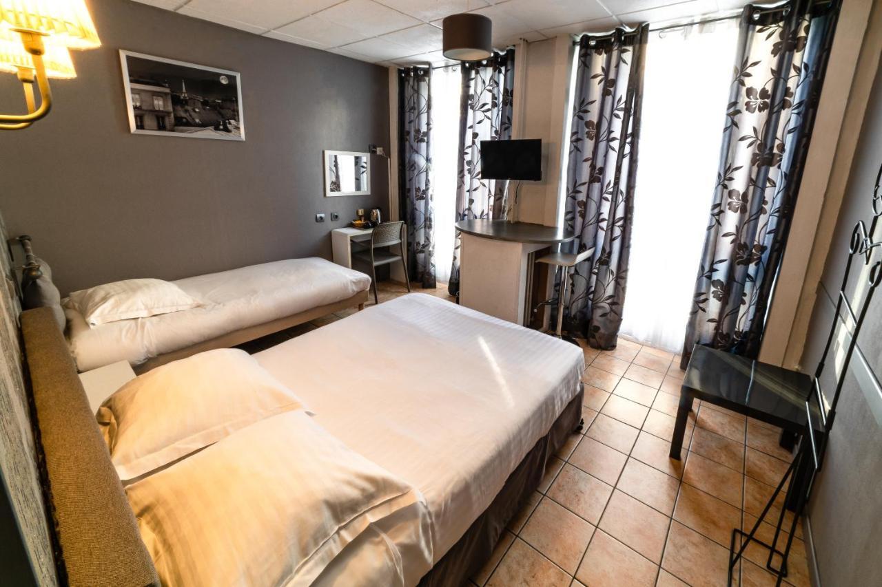 Hotel Furania Saint-Etienne  Buitenkant foto