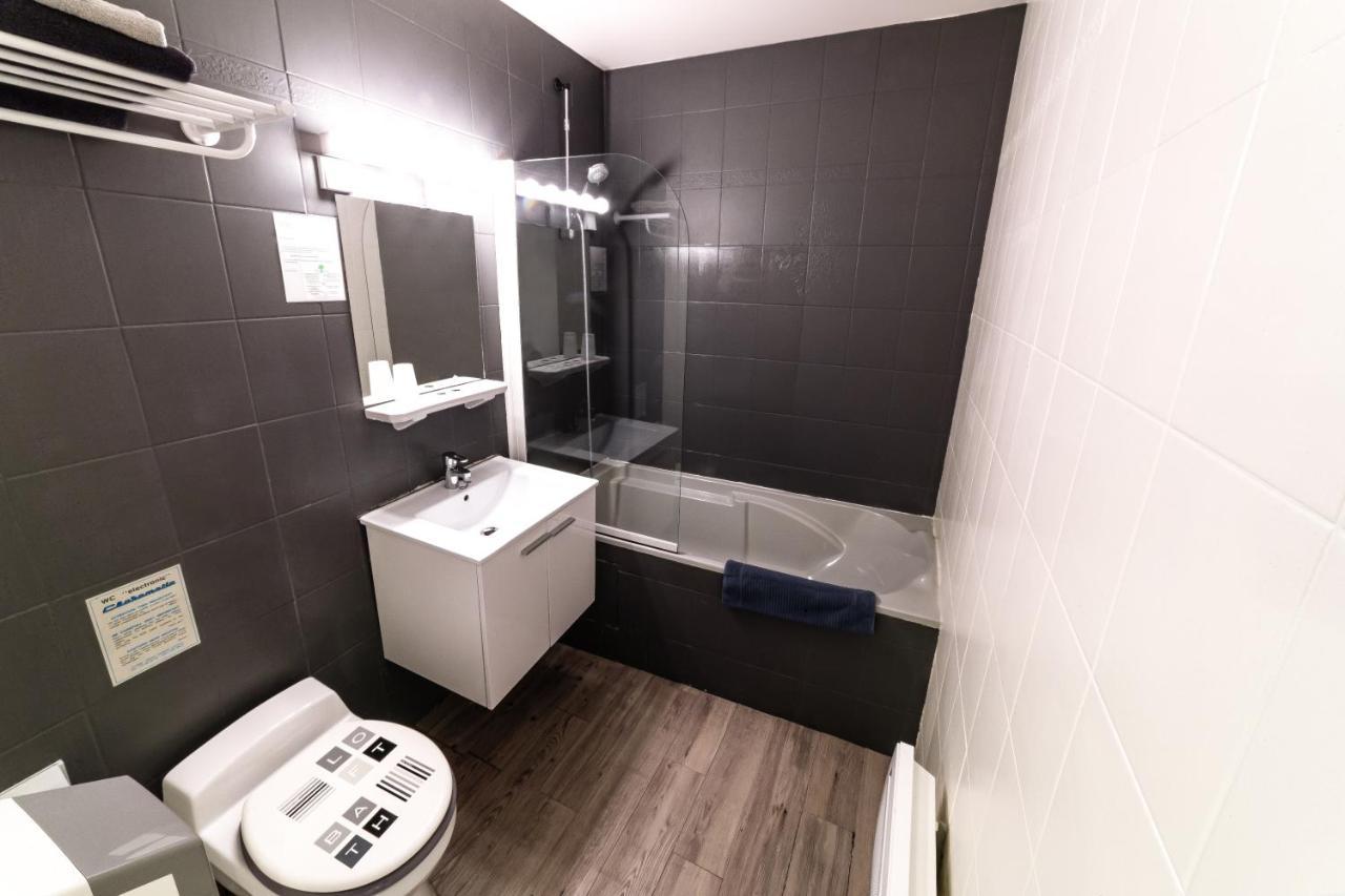 Hotel Furania Saint-Etienne  Buitenkant foto