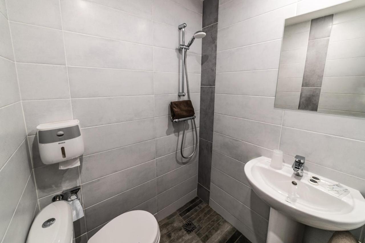 Hotel Furania Saint-Etienne  Buitenkant foto