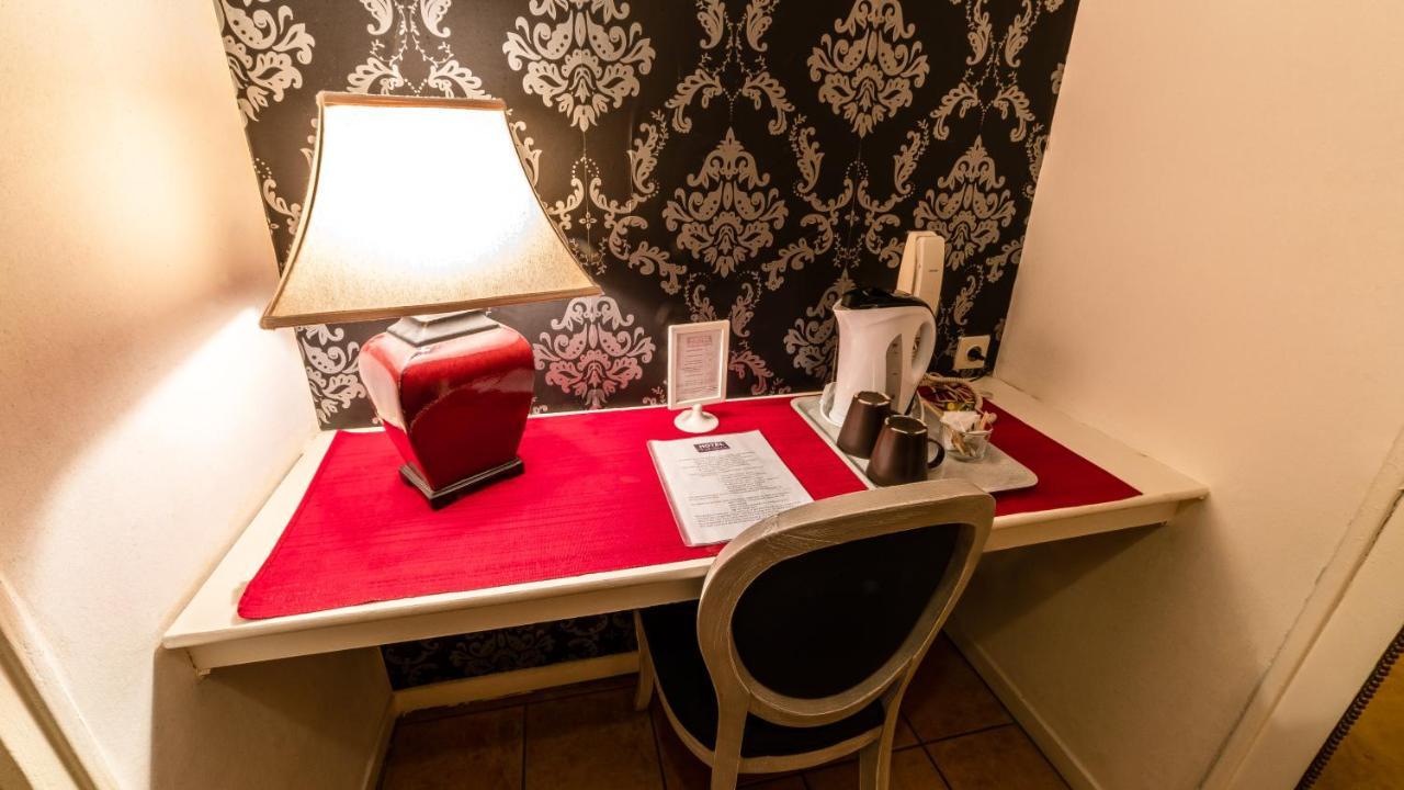 Hotel Furania Saint-Etienne  Buitenkant foto